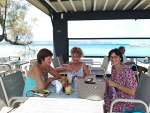With Lisa & Solveig - our long and leisurely lunch last Sunday at Atlantis in Almyrida